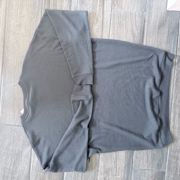 ALO Soho Pullover in Anthracite - Picture 7 of 7